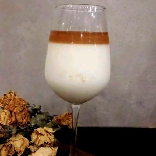 sua-chua-uong-cold-brew