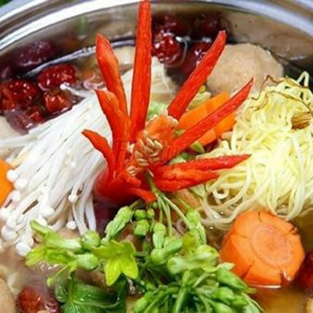 lau-thap-cam-suat-lon