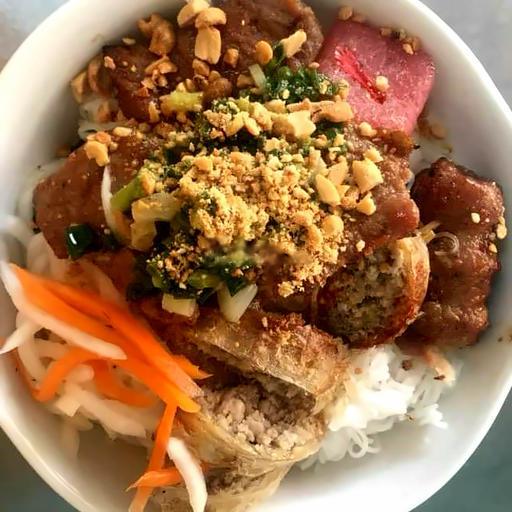 bun-thit-nuong-thap-cam