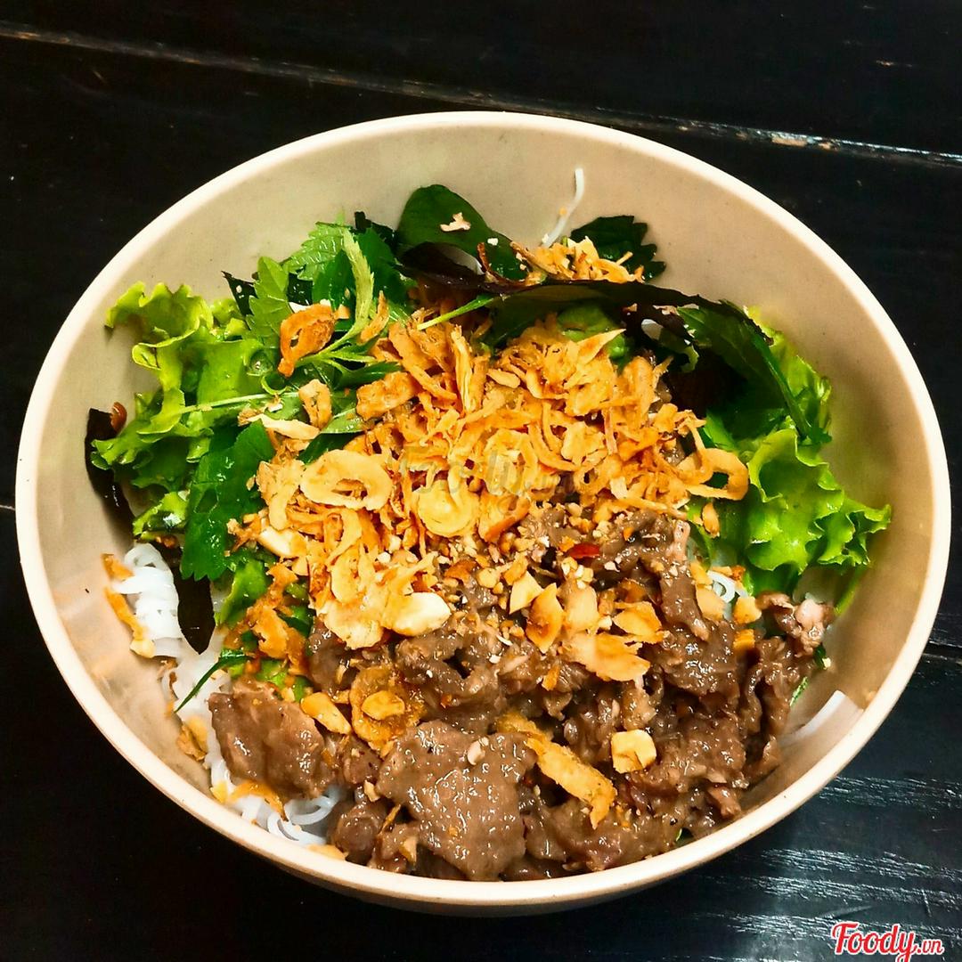 bun-bo-tron-xuat-nhieu-thit