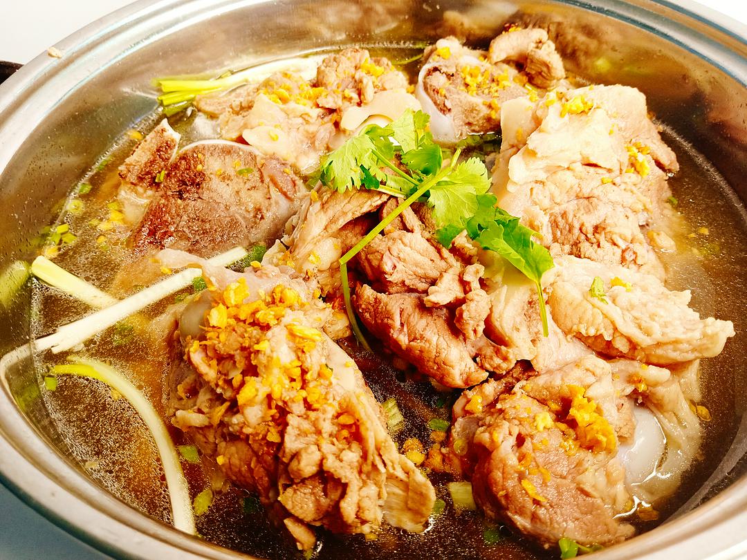 lau-xi-quach-lon-phan-4-5-nguoi