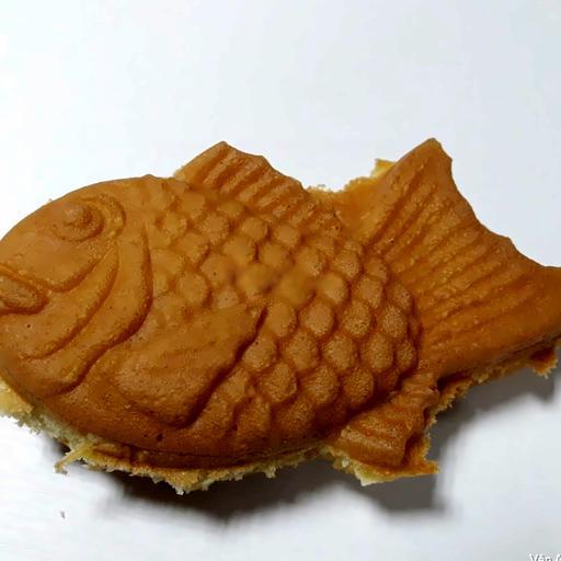 banh-ca-truyen-thong-thit-nguoi-pa-te-cha-bong