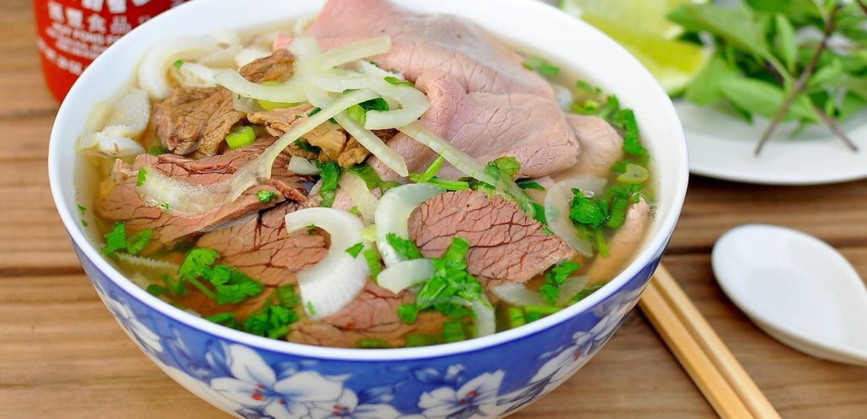 Cô-Hằng---Bún-Bò-&-Phở-Bò---Võ-Duy-Ninh