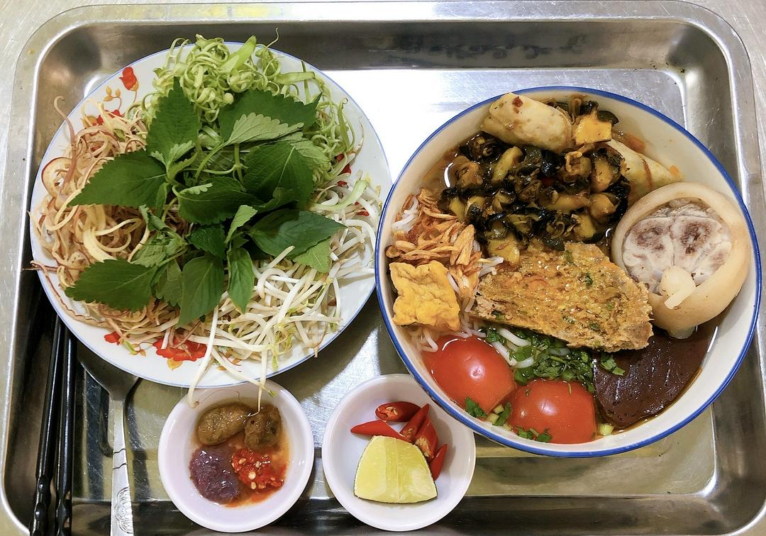 bun-rieu-ac-biet-thap-cam