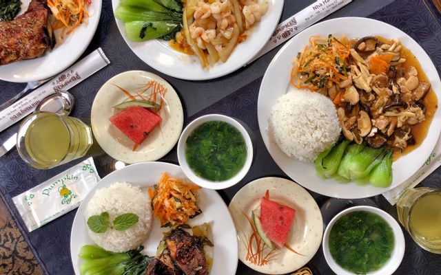 nha-hang-bi-o-com-van-phong-giang-vo