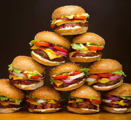 combo-2-burger-ga-trung-2-ly-coca