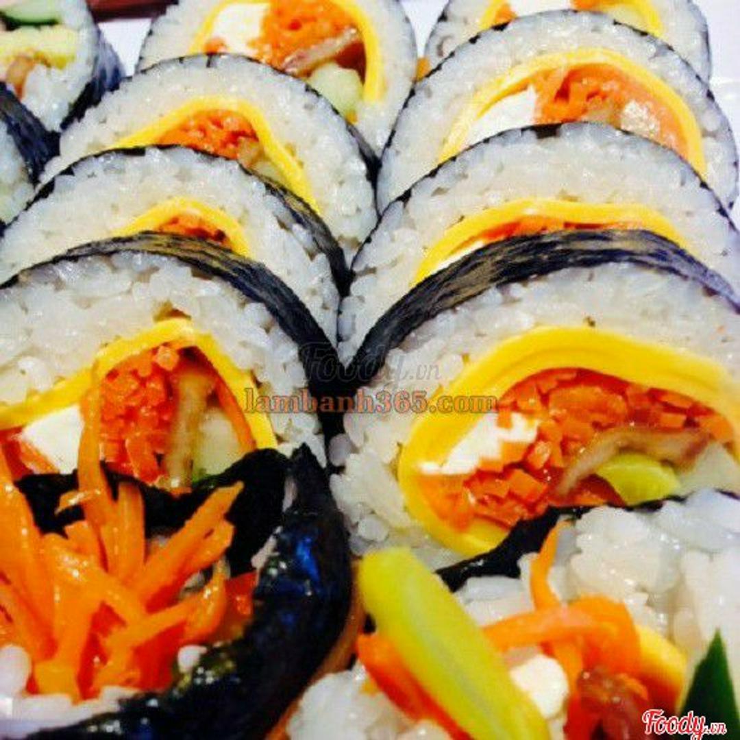 kimbab-ga-gion-cuon-pho-mai
