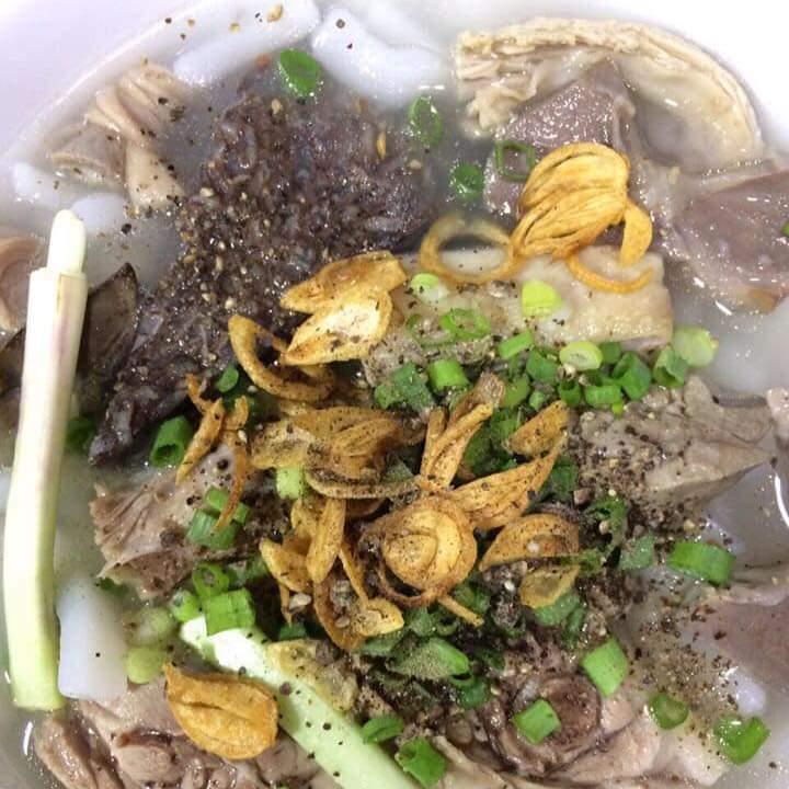 banh-canh-bot-xat-huyet-nep