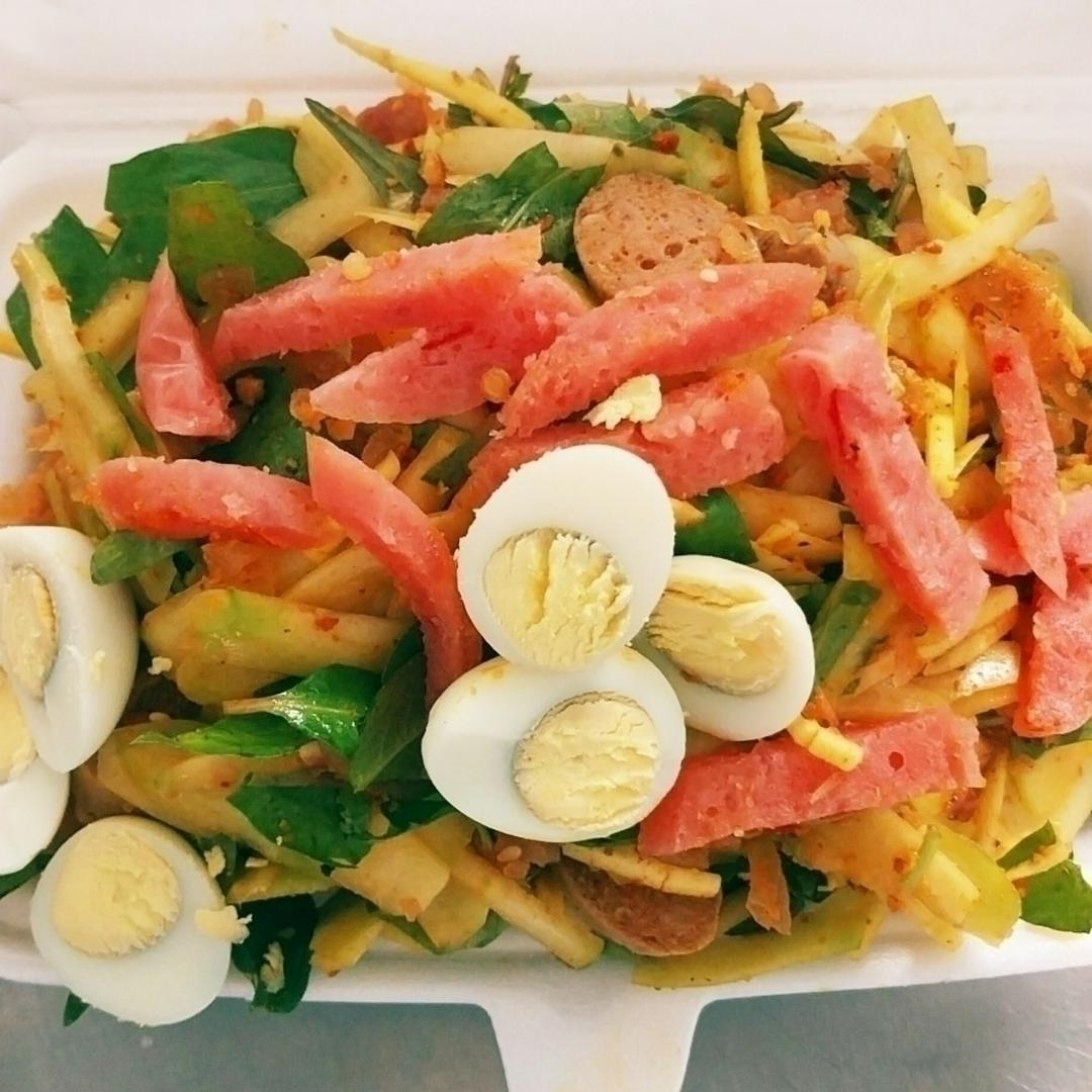 tre-tron-ac-biet-sieu-to-khung-lo-tang-2-bich-phong-tom