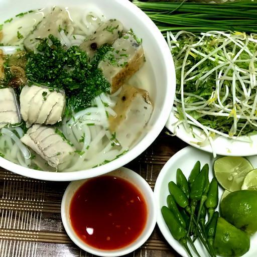 bun-ba-bay-lon-cha-ca-ca-tuoi