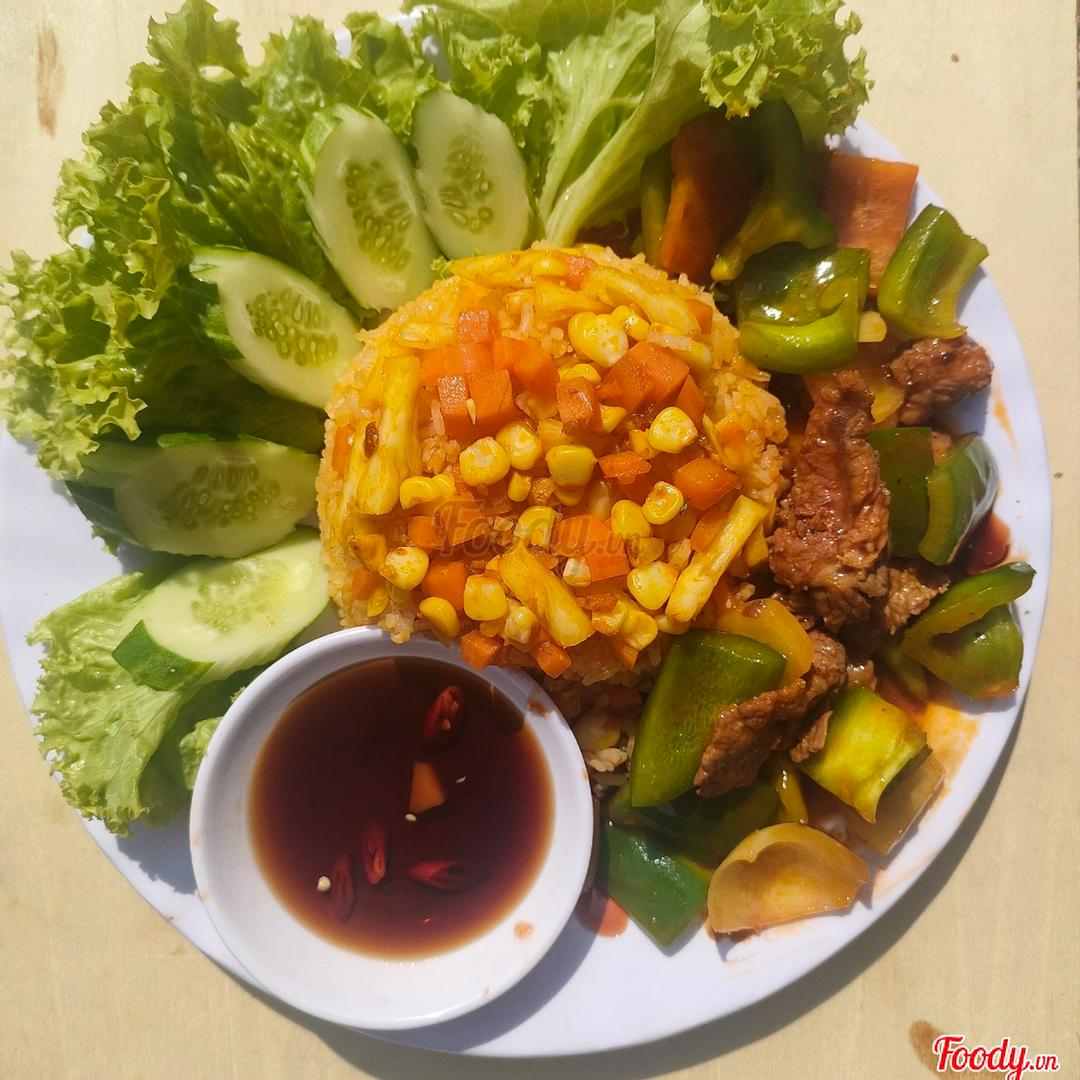 bo-luc-lac-com-chien-thai-lan