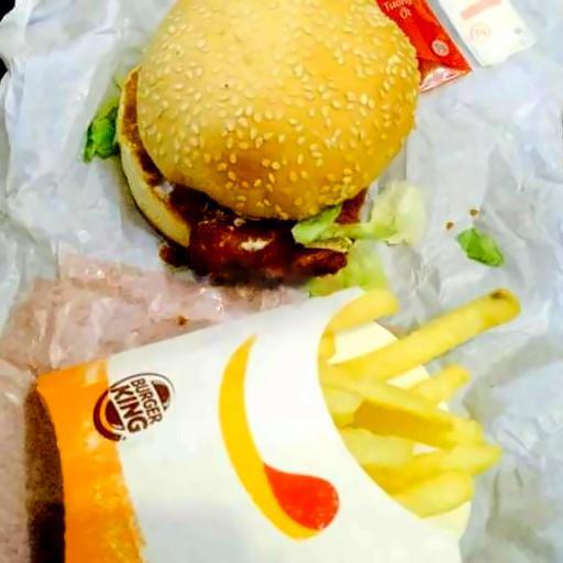 combo-burger-ga-khoai-tay-lon