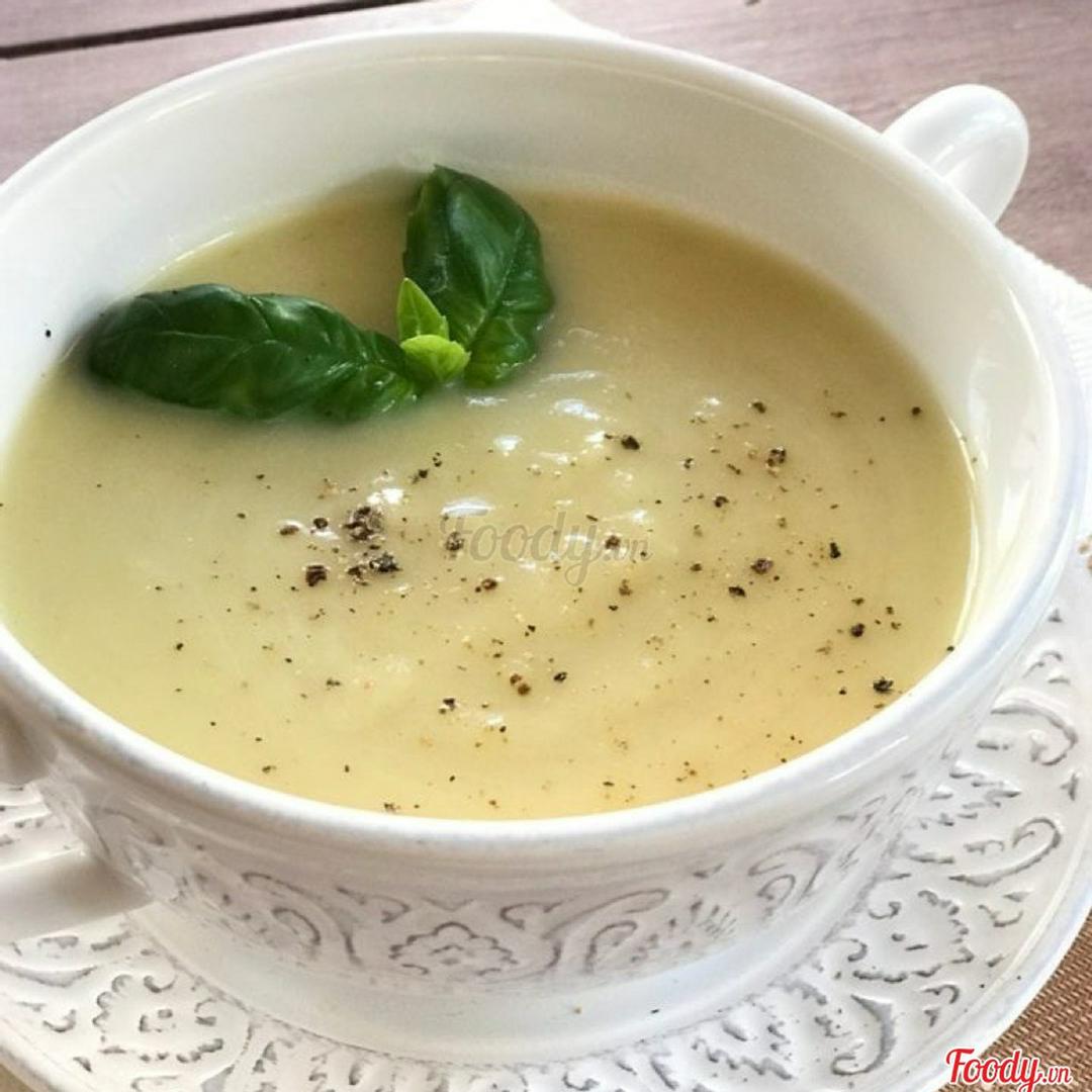 big-leek-potato-soup