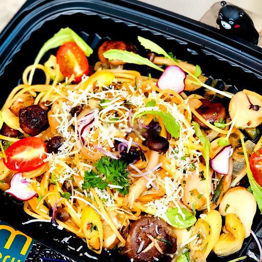 mushroom-spaghetti-nam-sot-cream