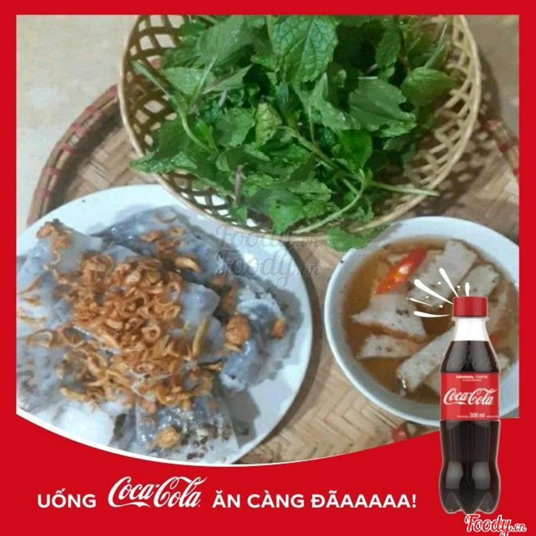 banh-cuon-cha-que-kem-cocacola