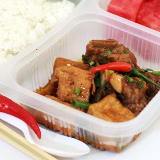 com-suon-non-kho-au-hu