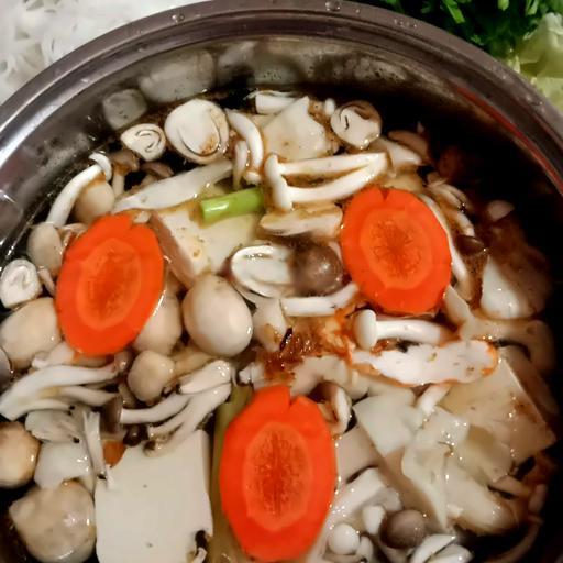 lau-hai-san-4-nguoi-an