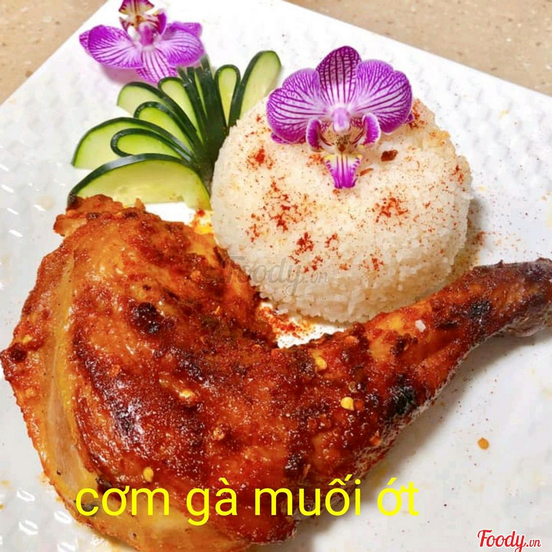 com-ga-muoi-ot-com-trang