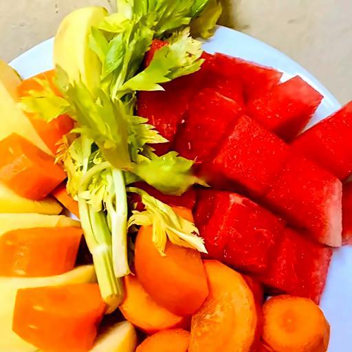 nuoc-ep-ca-rot-dua-hau-tao-can-tay