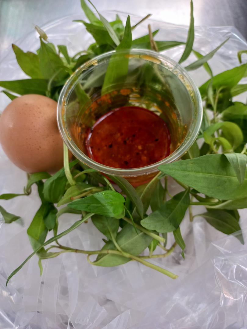 banh-trang-cham-hot-ga