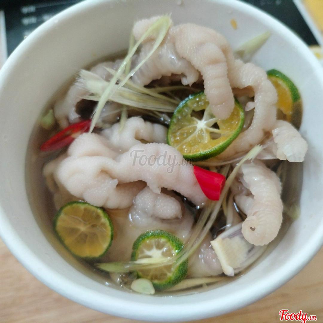 chan-ga-ngam-sa-tac-5-chiec