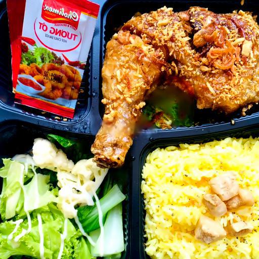 com-ui-mam-toi-sot-sate-canh