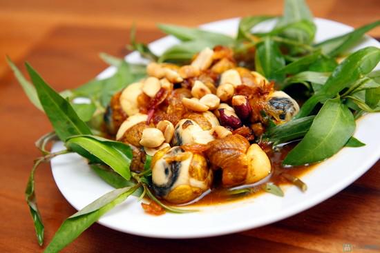 banh-mi-pha-lau-xao-bo-toi-ot-100gram-mix-cut-lon-15-trung