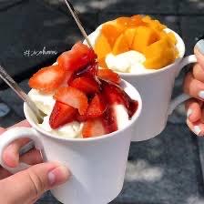 sua-chua-deo-dau-mix-xoai