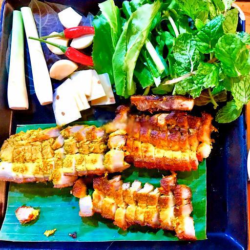 ba-roi-heo-nuong-rieng-me