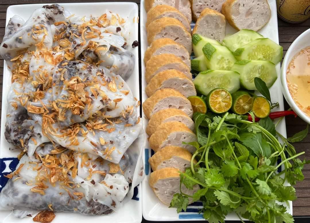 combo-1kg-banh-cuon-thanh-tri-nhan-nam-meo-250g-cha-chien-hoac-gio-lua