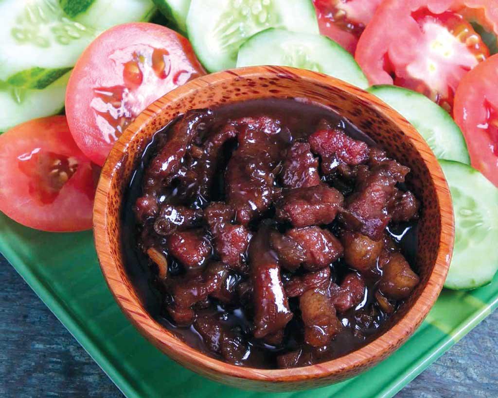 com-mam-ruoc-xao-thit-ba-roi-sa-ot