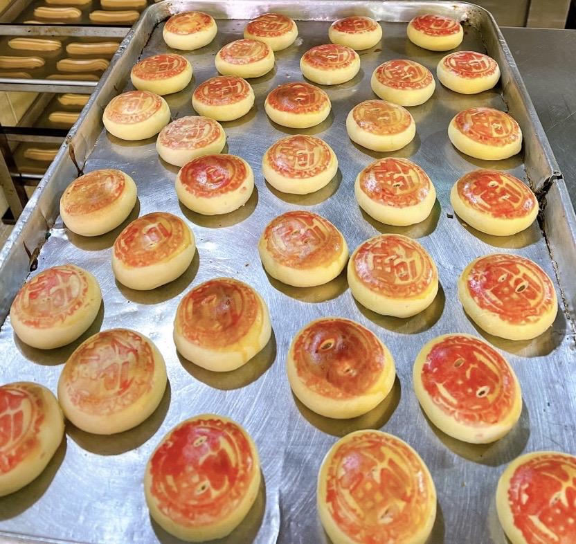 banh-lot-da-nhan-au-xanh-hop-3cai