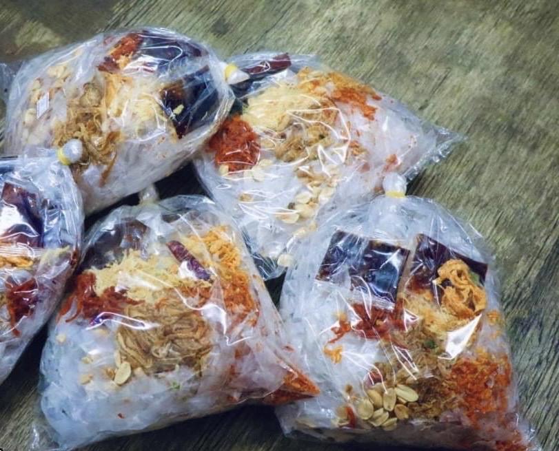 banh-trang-tu-tron-thap-cam-nuoc-bo