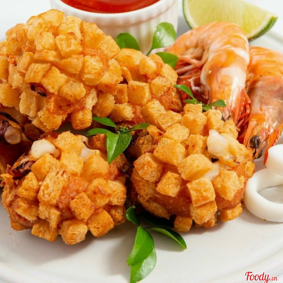 banh-mi-hai-san-sot-mayonnaise-2-cai