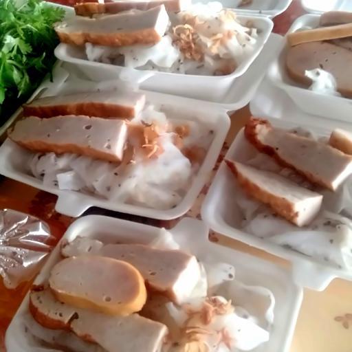 banh-cuon-cha