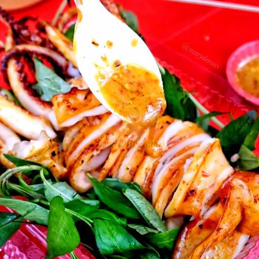 muc-lo-thai-khung-nuong-muoi-ot