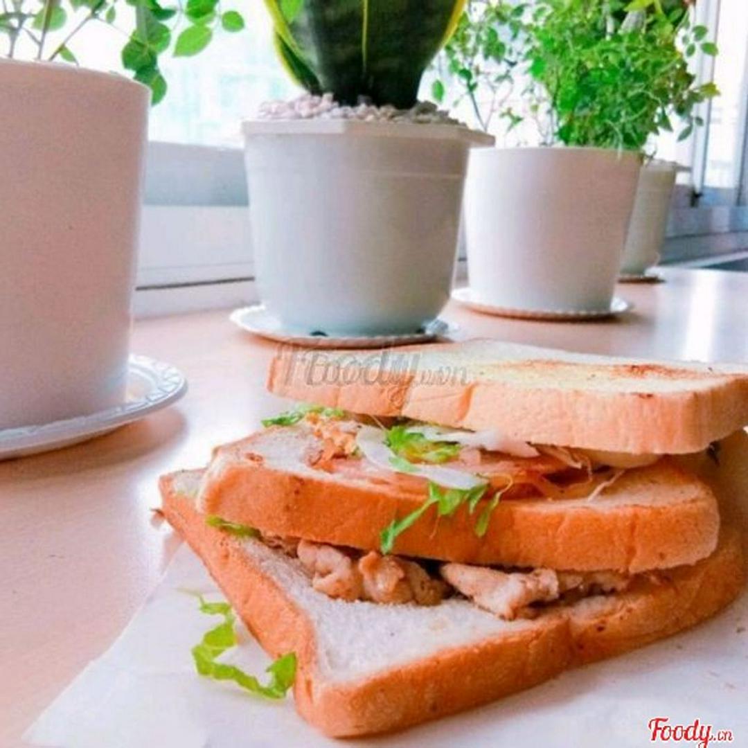 banh-trung-pho-mai-jambon-ga-2-tang