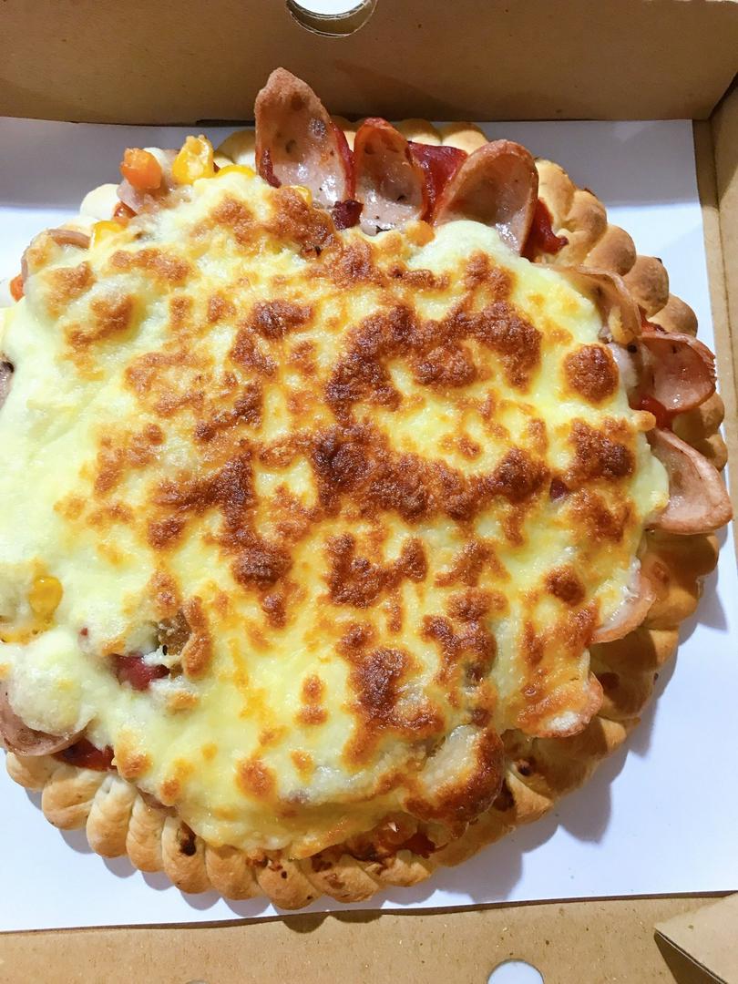 pizza-xuc-xich-jambon