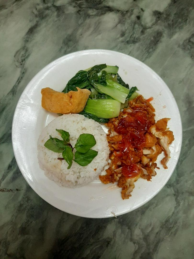 com-trang-ga-gion-sot-cay-trung