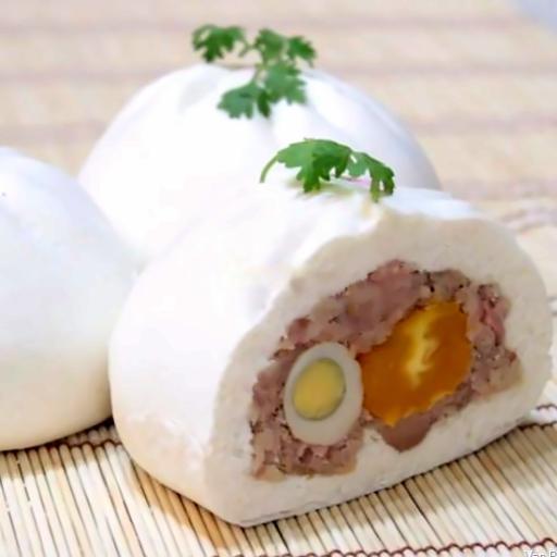 banh-bao-thit-trung-cut-trung-muoi