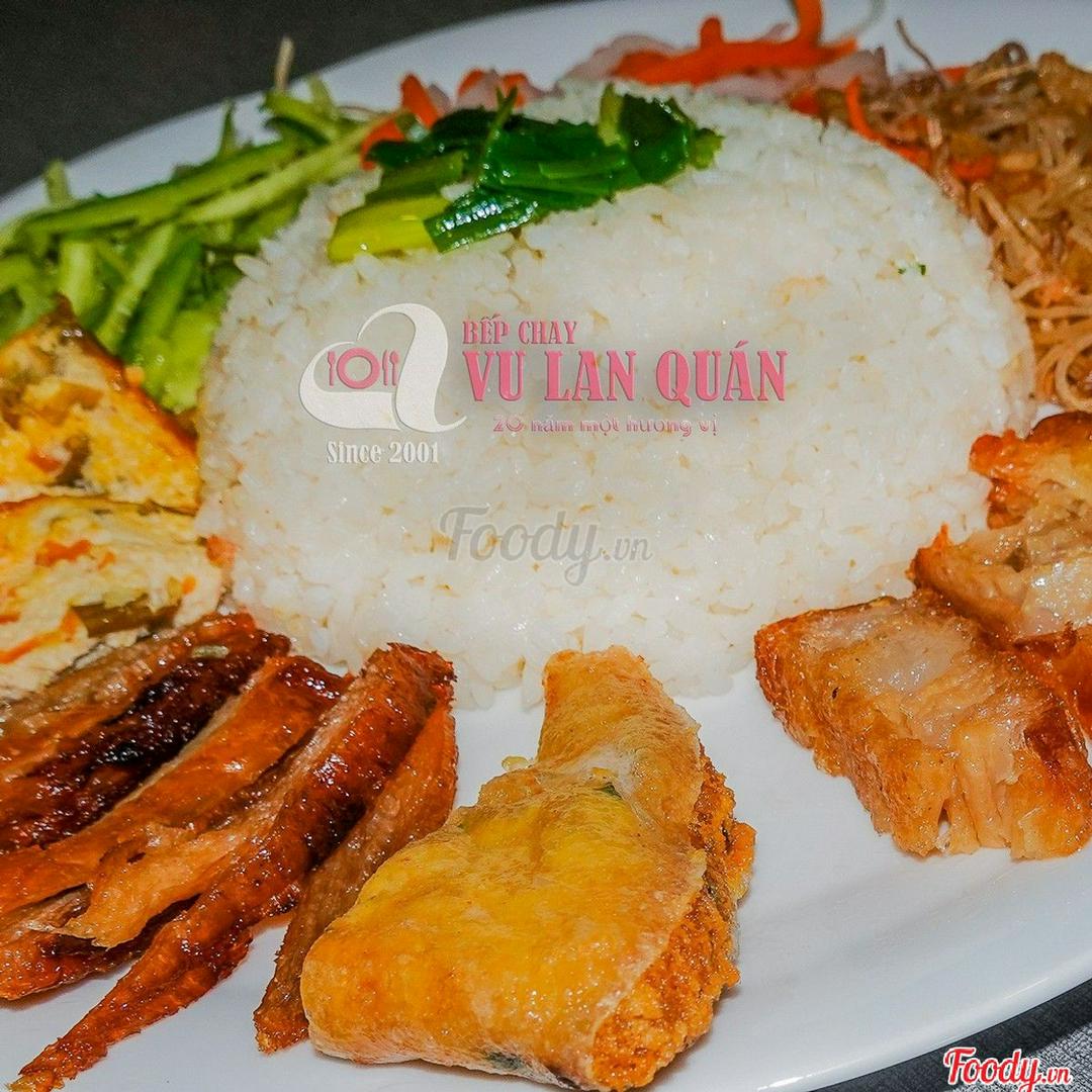 com-tam-chay-vu-lan-ac-biet-ngon