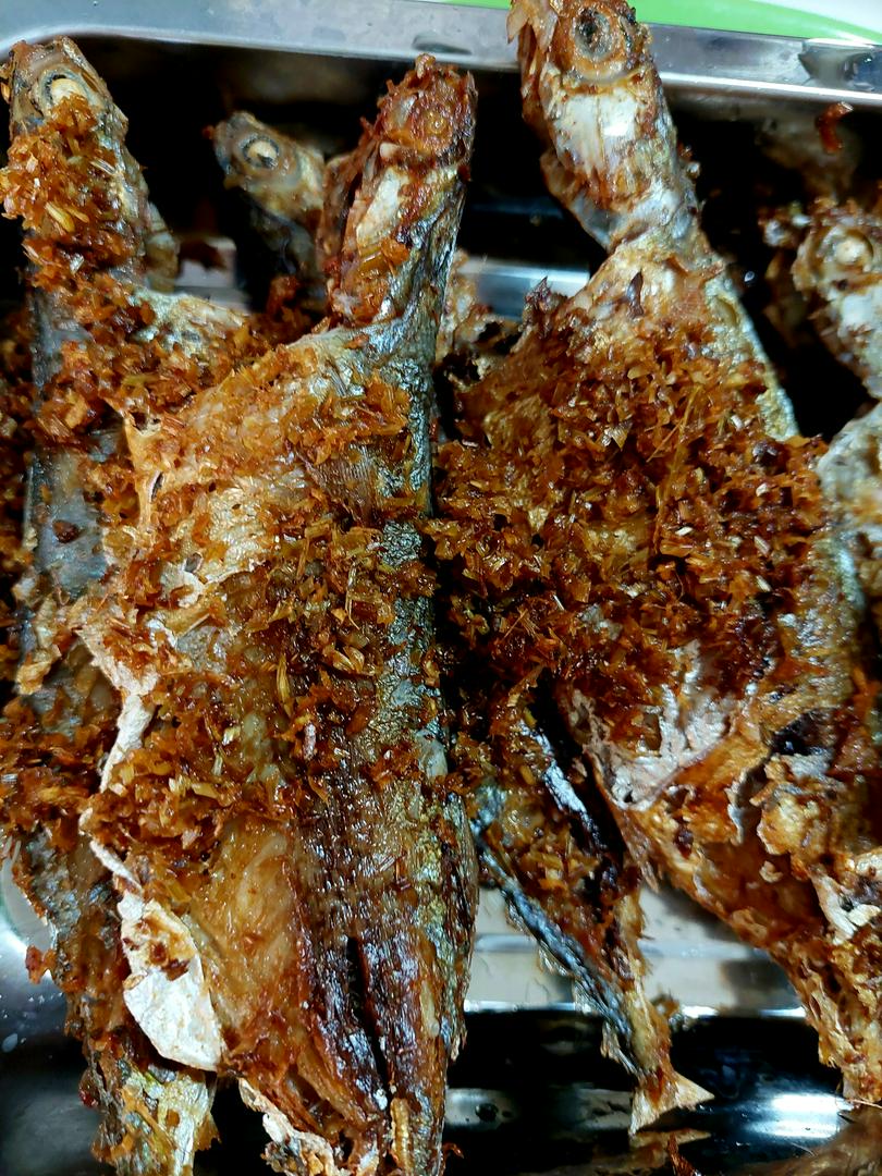 com-ca-muoi-sa-chien-canh