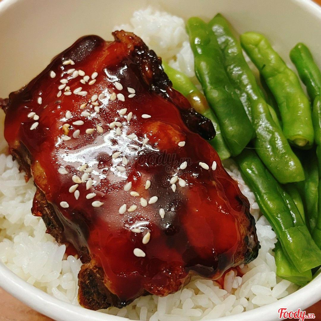 com-suon-nuong-sot-chua-ngot