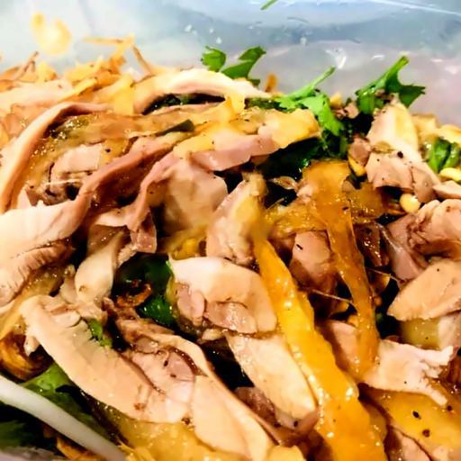 bun-tron-ga-ui-canh-lung