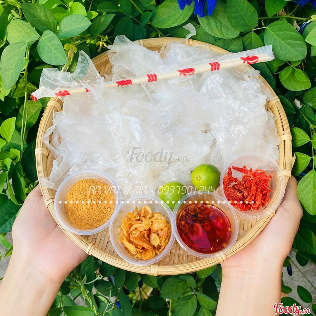 banh-trang-kho-bo-tron