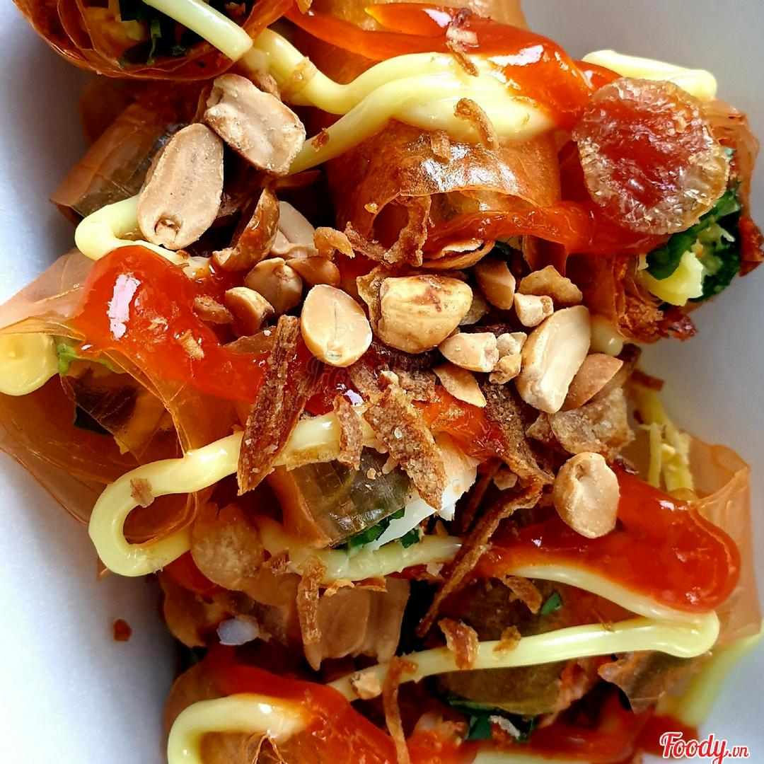 banh-trang-cuon-o-tra-ao