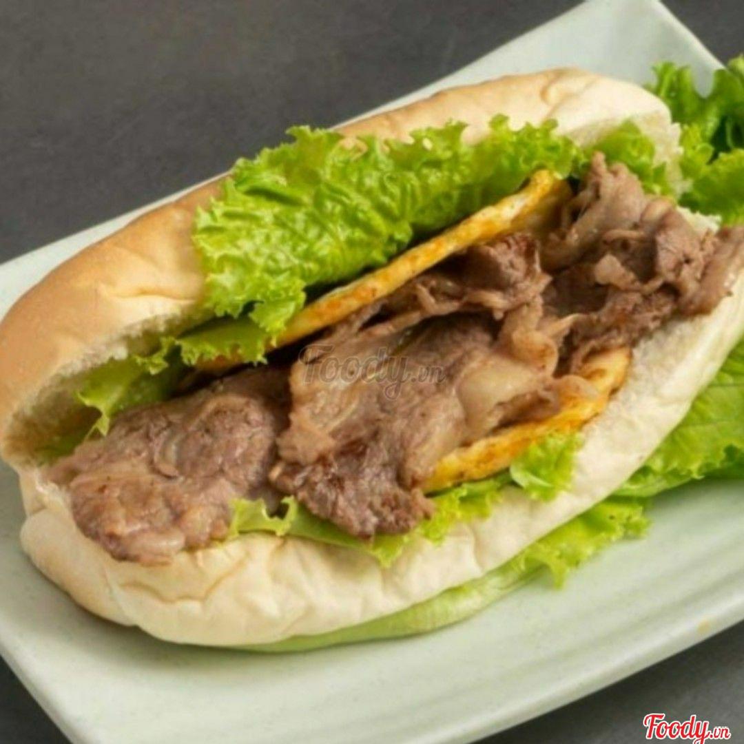 hotdog-trung-pho-mai-bo-my-nuong-bo