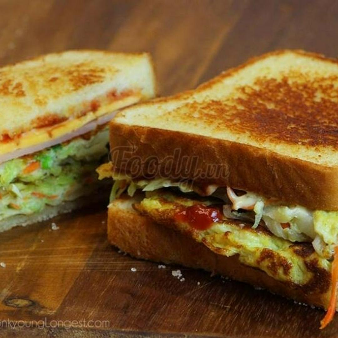 sandwich-trung-pho-mai-ga-nuong-bo