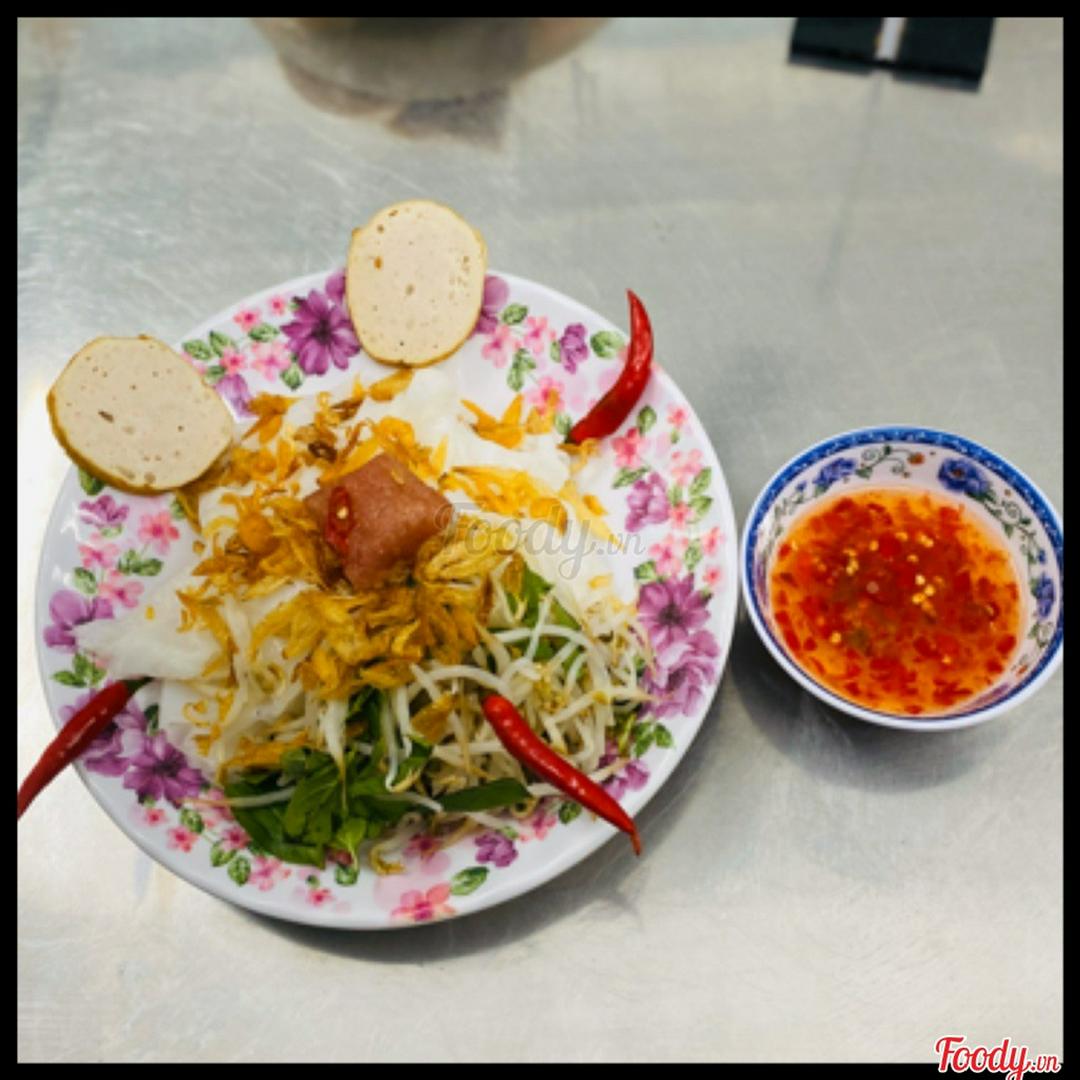 banh-uot-cha-chien-nem