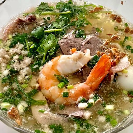 mi-nam-vang-thap-cam